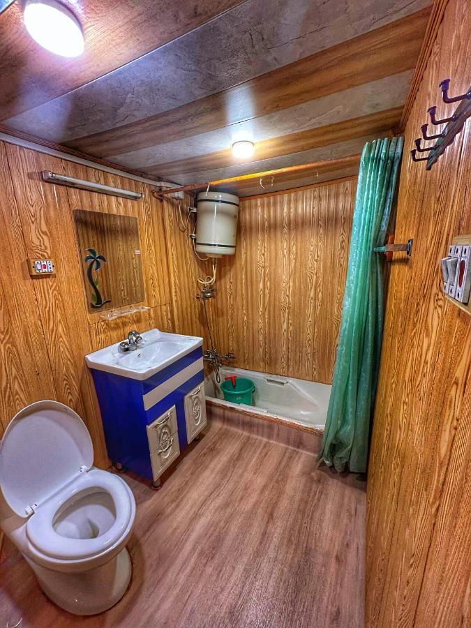 Exotic Young Shreen Houseboat Hotel Srīnagar Екстериор снимка