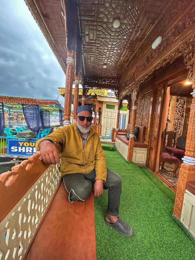 Exotic Young Shreen Houseboat Hotel Srīnagar Екстериор снимка